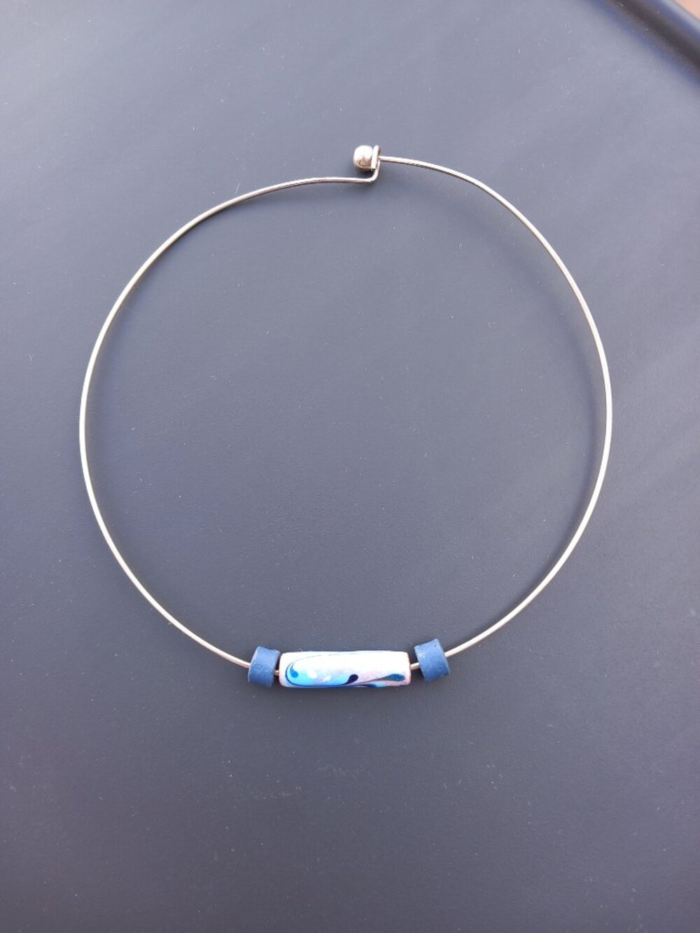 Wire Choker with Blue Floral Beading